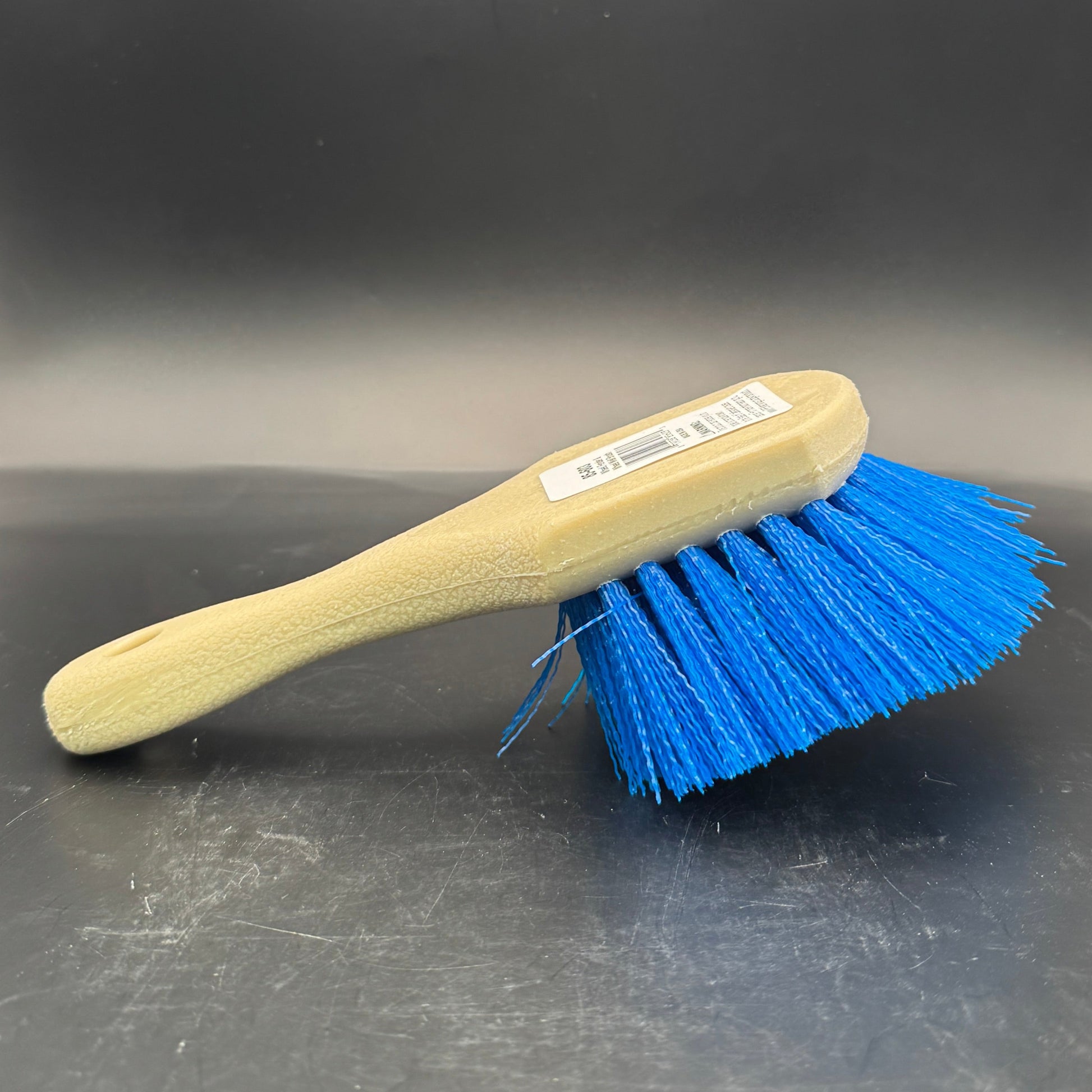 Blue Tire Brush