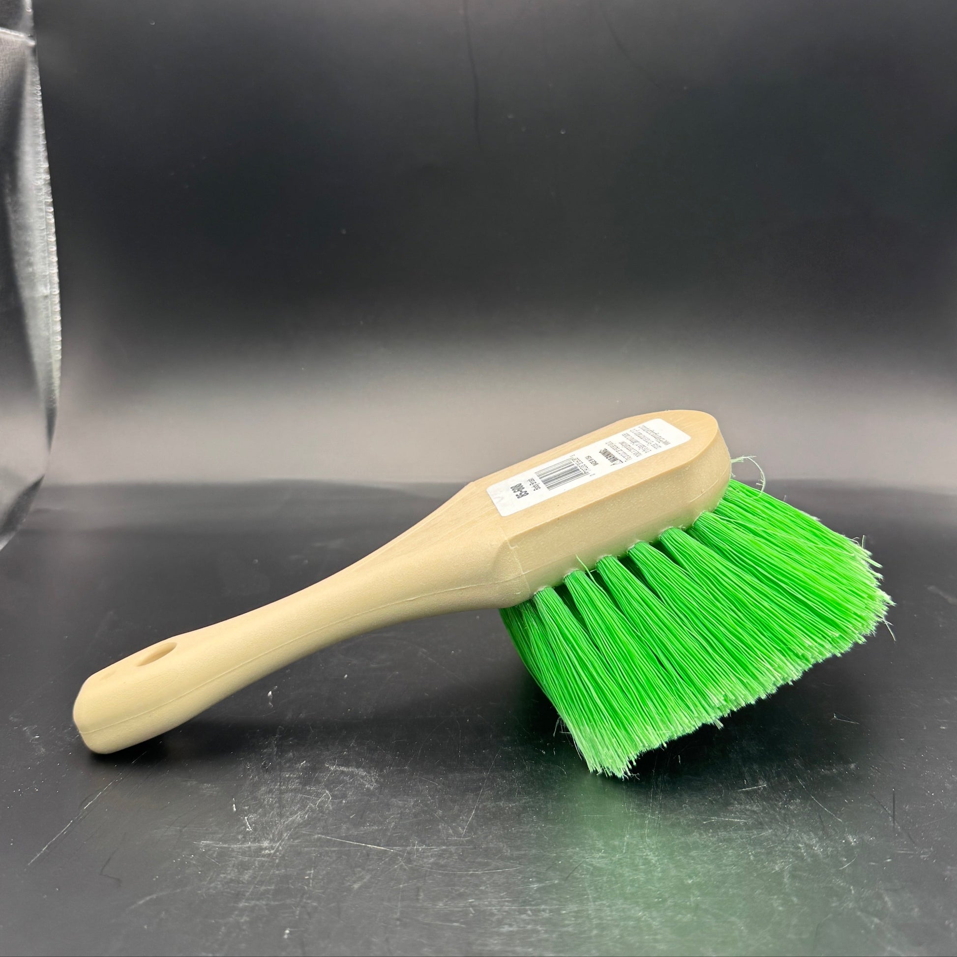 Green Body/Wheel Brush